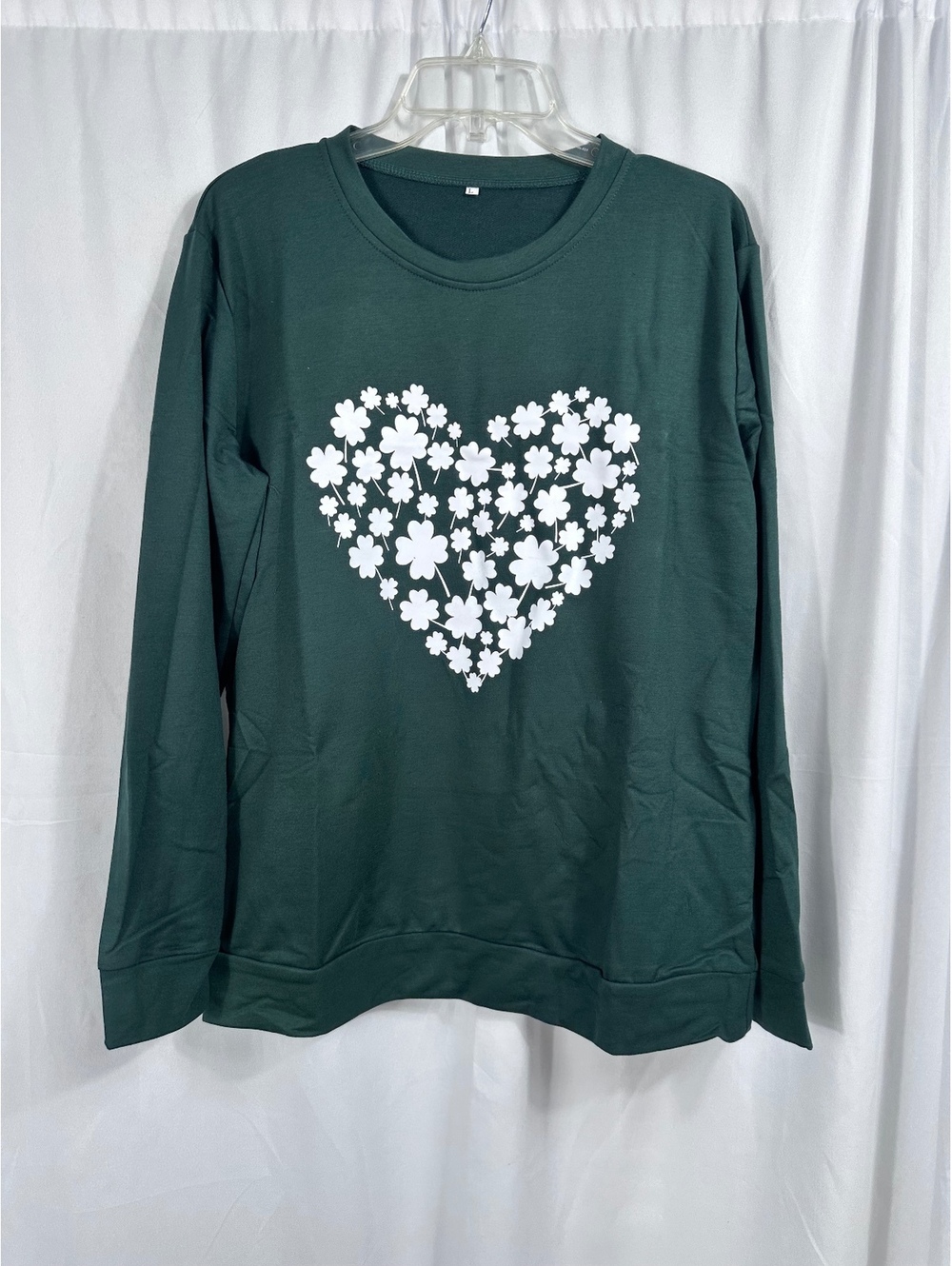 Ykamonoy St Patricks Day Sweatshirt Women’s Large Green Heart Clover